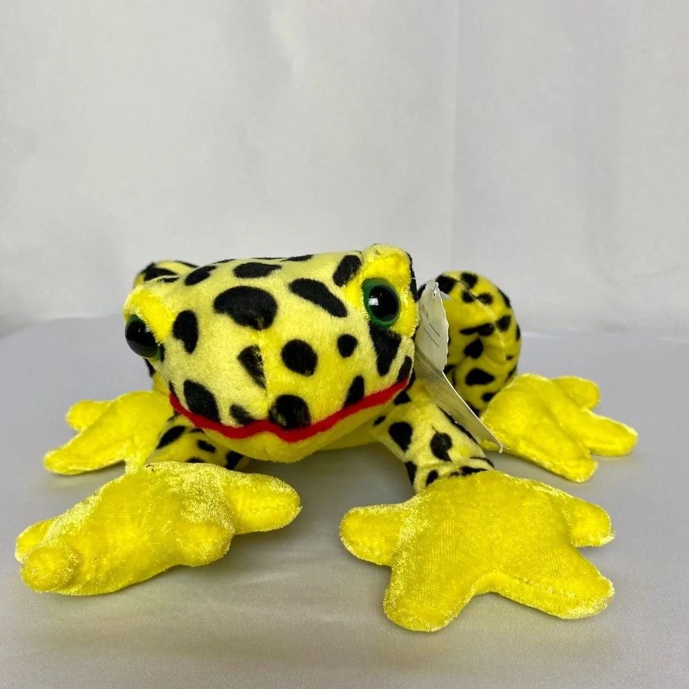NWT Pair of Cal plush Green | Yellow Cuddly Soft Plush Animal Spotted Frogs